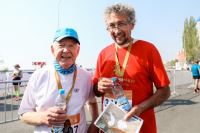 «Бежим ради мира и дружбы!»: спортсмены-любители из Кёльна пробежали марафон в Волгограде